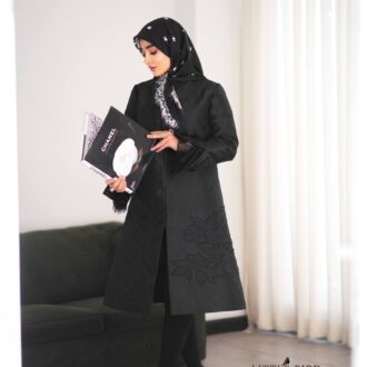 مانتو ژاکارد کیانا